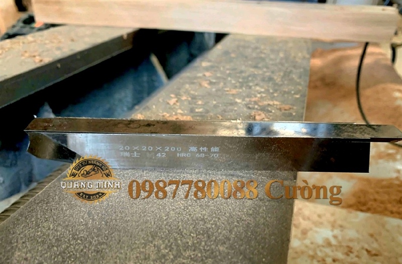 Dao tiện CNC 20x20x200mm