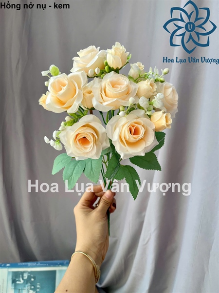 Hồng nở nụ - kem - Hoa cành ngắn - Hoa Lụa Vân Vượng
