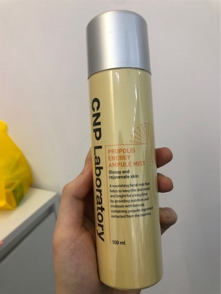 Xịt khoáng CNP tinh chất keo ong 100ml