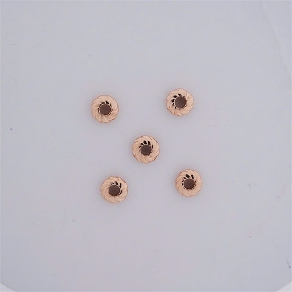 Charm vàng xoắn CH250827B +