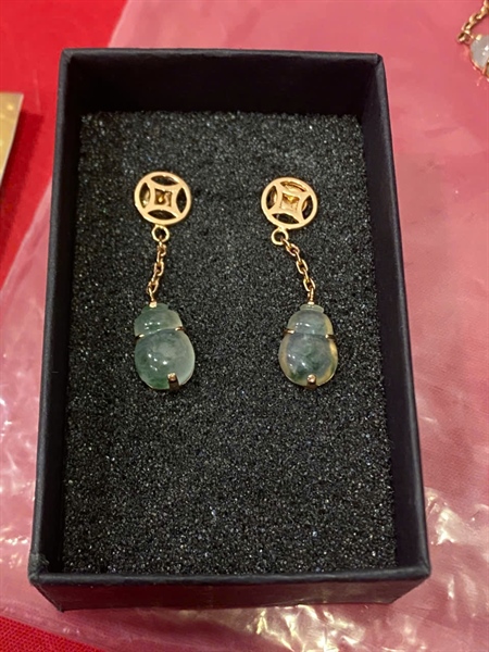 Bông tai tòng teng mặt ngọc lý xanh +