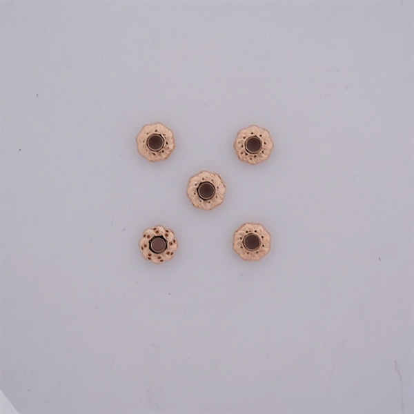 Charm vàng xoắn CH250827A +