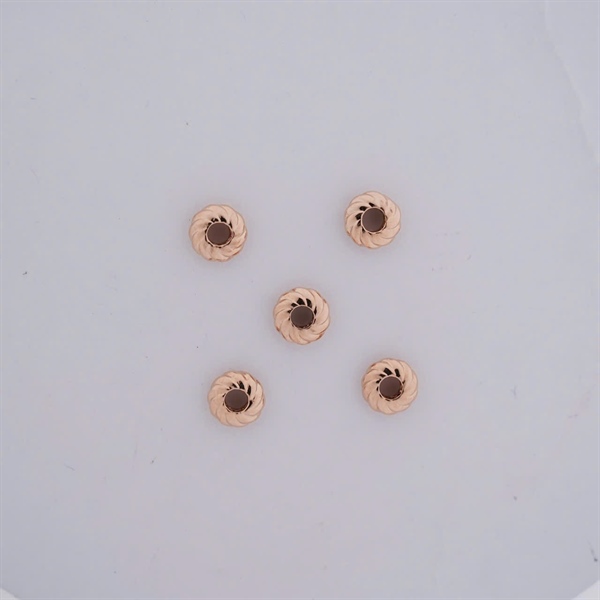 Charm vàng xoắn CH250827B +