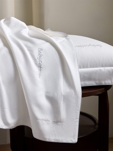 Bộ ga Gấm màu Trắng dệt vân chìm- LF01.07