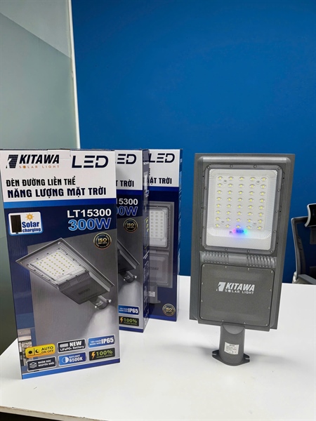 Đèn năng lượng LT15500