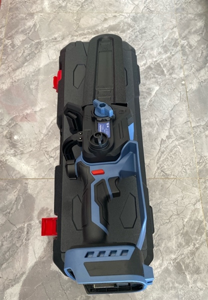 Máy cưa xích M12CX (1thân 3 xích không pin)