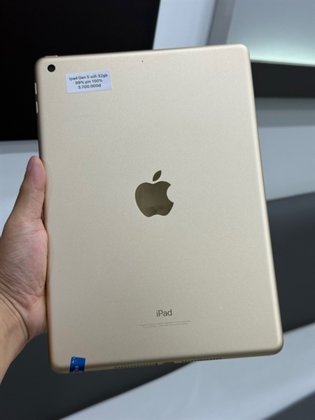 Ipad gen 5 Gold 32gb wifi 99% LL pin 100%