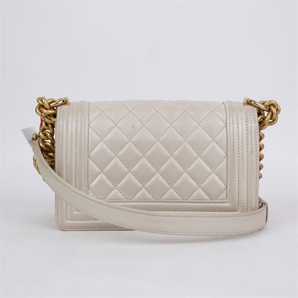 Túi Chanel Boy trắng (P9194A46) sz20 (BQ) KG+