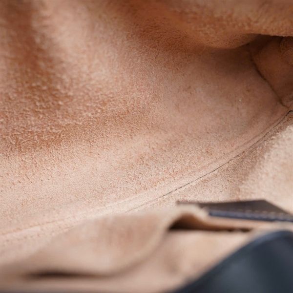 Túi GG Marmont đen khóa vàng (446744-001198) sz21 (BQ) KG+