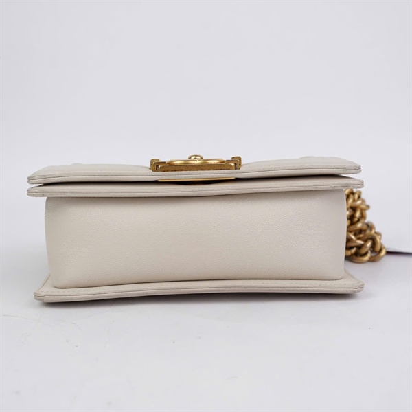 Túi Chanel Boy trắng (P9194A46) sz20 (BQ) KG+