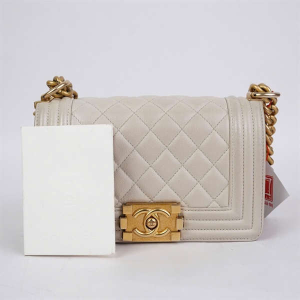 Túi Chanel Boy trắng (P9194A46) sz20 (BQ) KG+