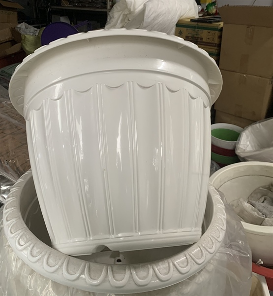 Chậu Nhựa Sọc Dọc - Tròn, Trắng - Sz 64x44x35 cm