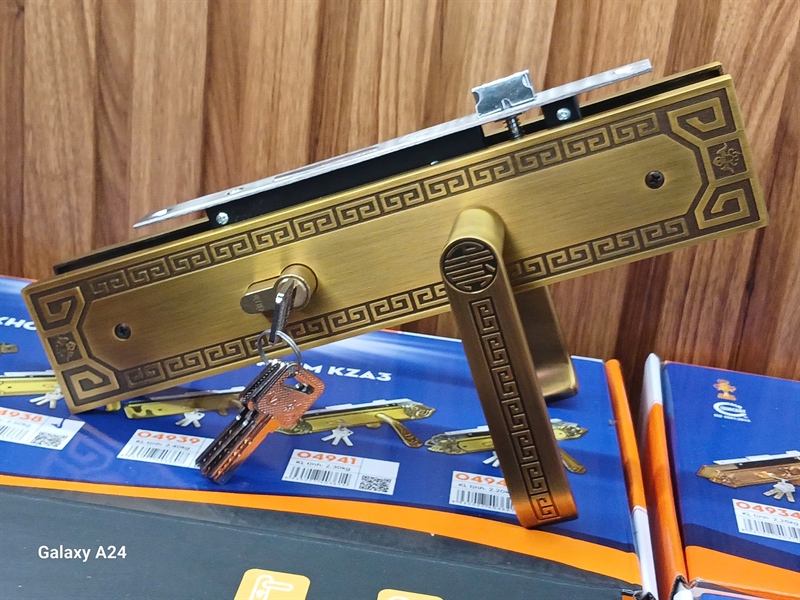 KHÓA HỢP KIM CỬA ĐẠI VIỆT TIỆP - 04938