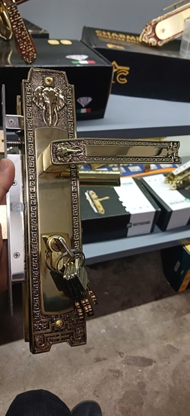 KHÓA ĐỒNG CỬA ĐẠI HUY HOÀNG - HC8528