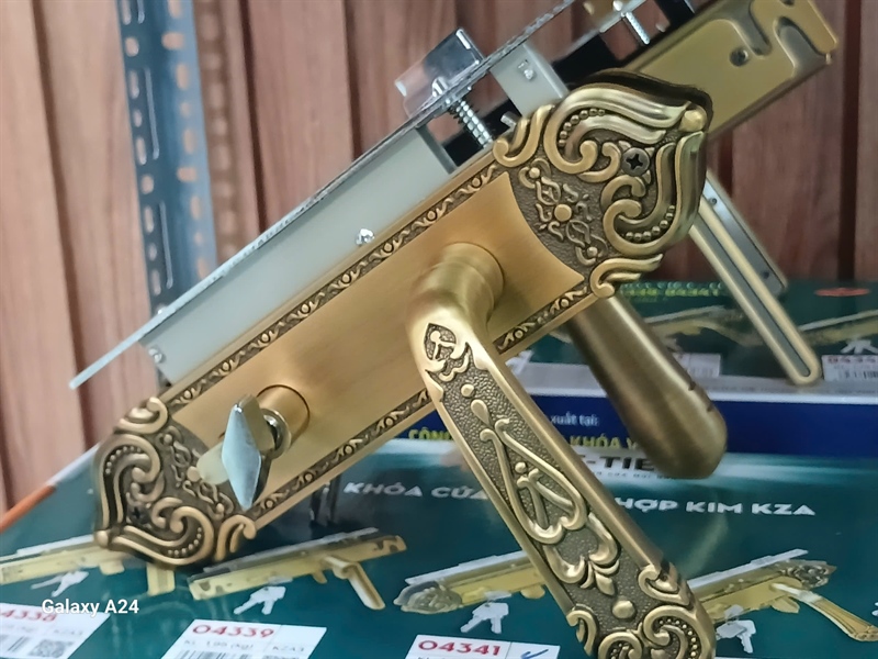 KHÓA HỢP KIM THÔNG PHÒNG VIỆT TIỆP - 04341