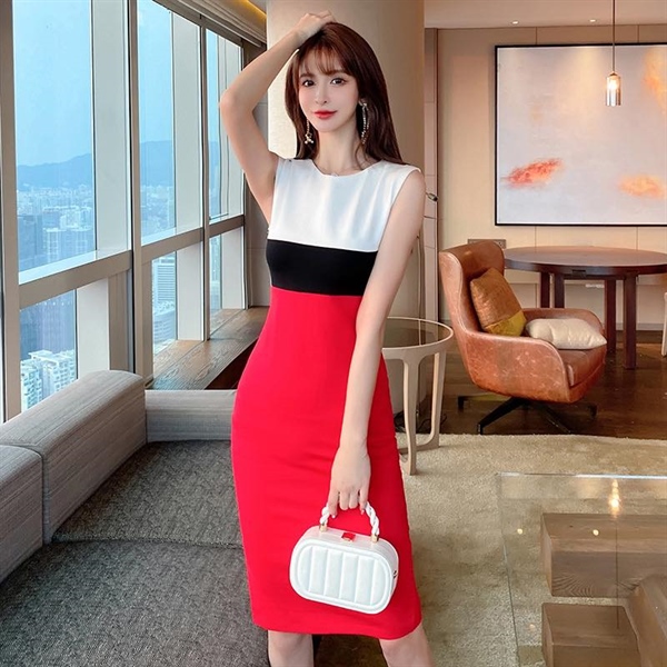 Đầm thun kẻ ngang body tay con