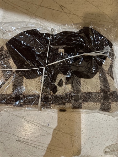 Khoác len ép cổ nâu kẻ - NÂU