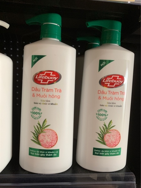 Sữa tắm Lifebuoy tràm trà và muối hồng bảo vệ da khỏi vi khuẩn 500g