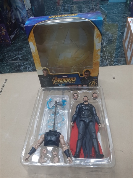 Mua bán (2ND) MAFEX 104 THOR INFINITY WAR