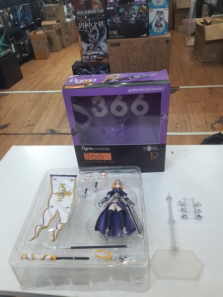 Mua bán FIGMA 366 FGO JEANNE DARC FAKE