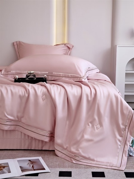 Bộ ga hồng viền thêu 2 đường thẳng - Chăn chần, Ga chần phủ | Tencel Áo - UC15