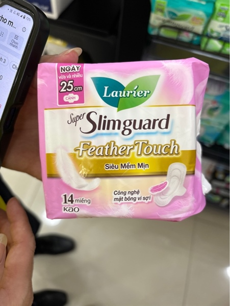 Laurier Super Slimguard siêu mềm mịn 14 miếng,25cm