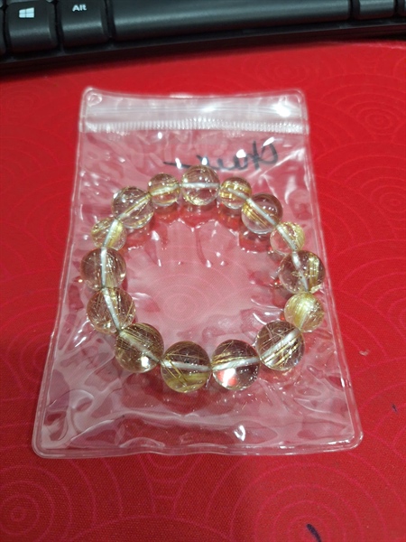 Vòng thạch anh tóc vàng 15 hạt +