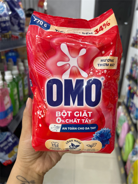 101OMO Bột giặt đỏ hương thơm mát 770g/18 gói