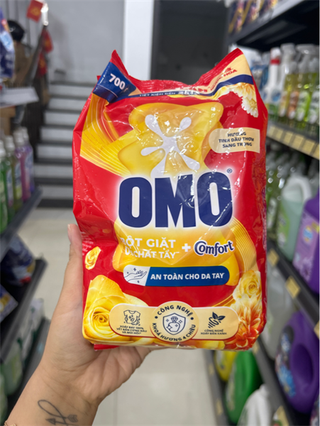 101OMO bột giặt comfort tinh dầu thơm sang trọng 700g - vàng/18
