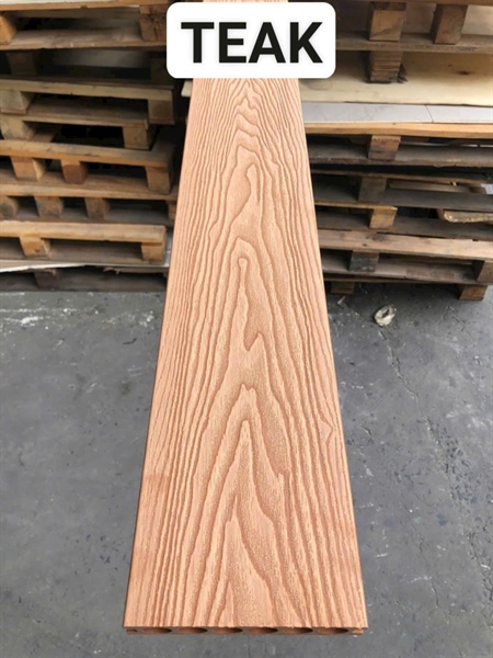 SÀN NGOÀI TRỜI LỖ TRÒN 3D (140x25x2900MM) - TEAK