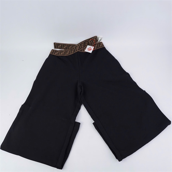 Quần Fendi đen (BQ) KG+