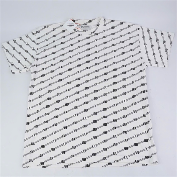 Áo thun Balenciaga trắng in chữ (BQ) KG+