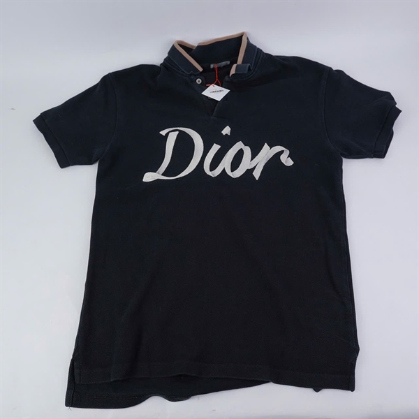 Áo thun Dior đen in chữ (BQ) KG+