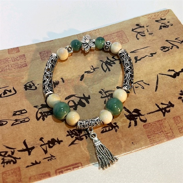 Vòng tay Lucky ceramics mix charm special (D88)