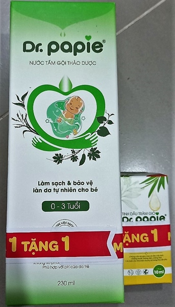 Combo Nước tắm gội thảo dược Dr Papie 230ml (0 - 3 tuổi) + Tinh dầu tràm gió Dr Papie 10ml - Starmed
