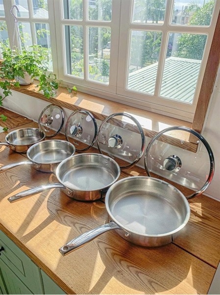 Chảo inox 316 vân lục giác Karlin size 18cm