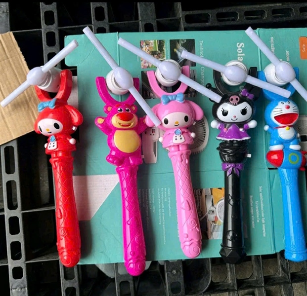 Gậy HOẠT HÌNH, CHONG CHÓNG PHÁT SÁNG + NHẠC /SP2294