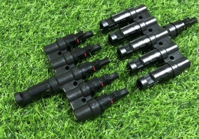 Đầu nối MC4: 5T vào 1