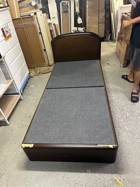 Giường đơn nâu pháp