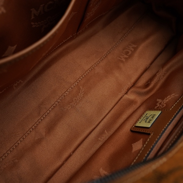 Túi MCM nâu có 2 túi hộp sz36 (PN) +