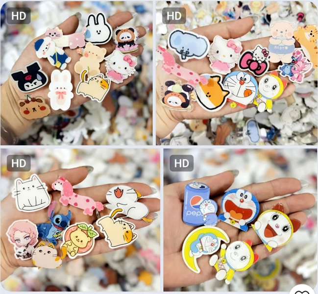 Gói 100 huy hiệu cài mix mẫu hoạt hình size to