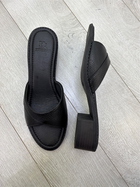 GUỐC DA 3 MÀU 4P - ĐEN