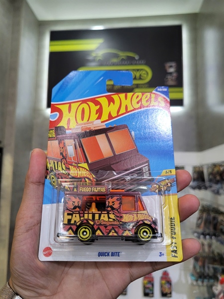 Hotwheels Basic QUICK BITE