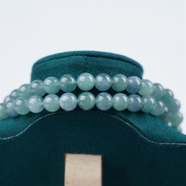 Chuỗi băng đa sắc lam Gua 85 hạt ly8.1-7.78 (464237) KG+