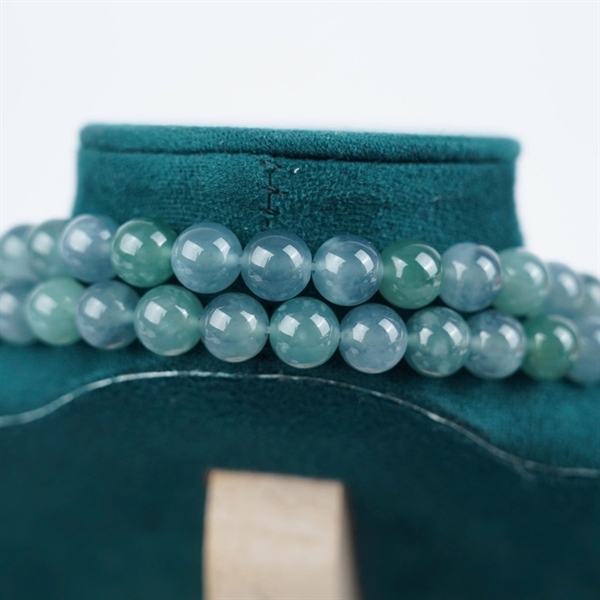 Chuỗi băng đa sắc lam Gua 85 hạt ly8.08-7.89 (392549) KG+