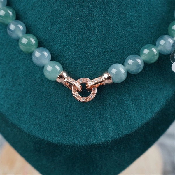 Chuỗi băng đa sắc lam Gua 85 hạt ly8.09-7.96 (498453) KG+