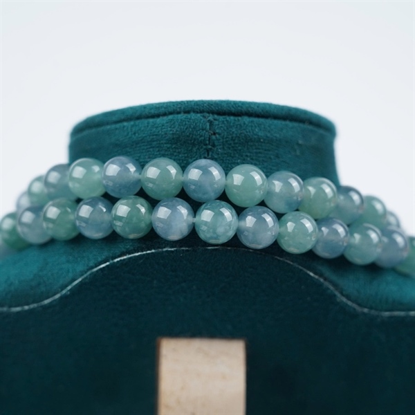 Chuỗi băng đa sắc lam Gua 85 hạt ly8.09-7.96 (498453) KG+