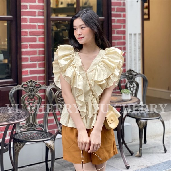 LAYERED RUFFLE BLOUSE