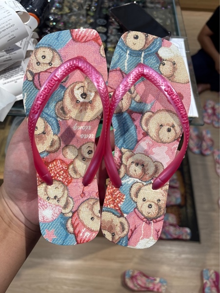 Hồng đậm vuông ép da gấu