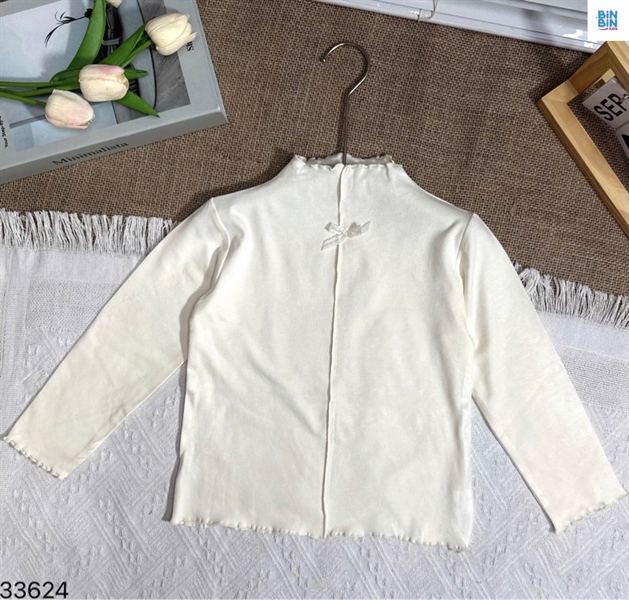 33624- Áo TD giữ nhiệt bo gợn sóng kem